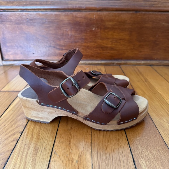 Mia Shoes Shoes - Mia Brown Leather Buckle Clogs with Wooden Platform
